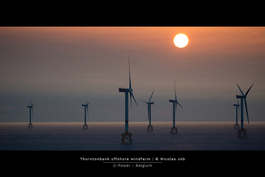Maintenance of offshore wind turbines in pictures and films